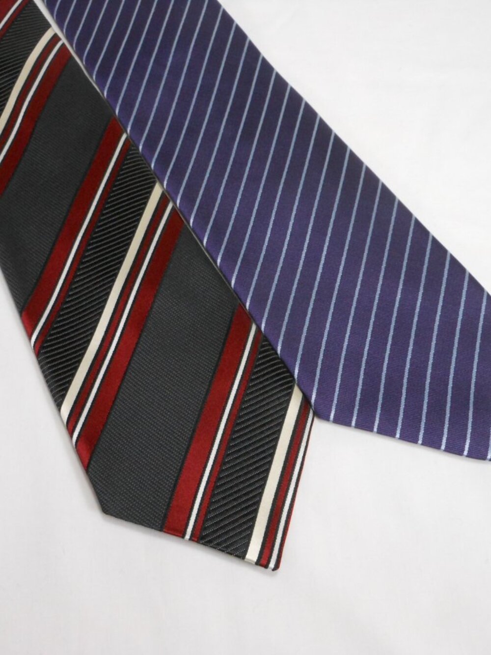 2 lovely made in Italy Ermensgildo Zegna silk ties